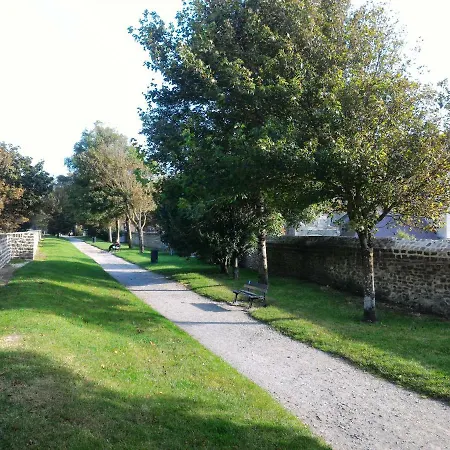 T3 En Vieille 2adult 2 Enfants Parking Gratuit - By La Source D'orfee *
